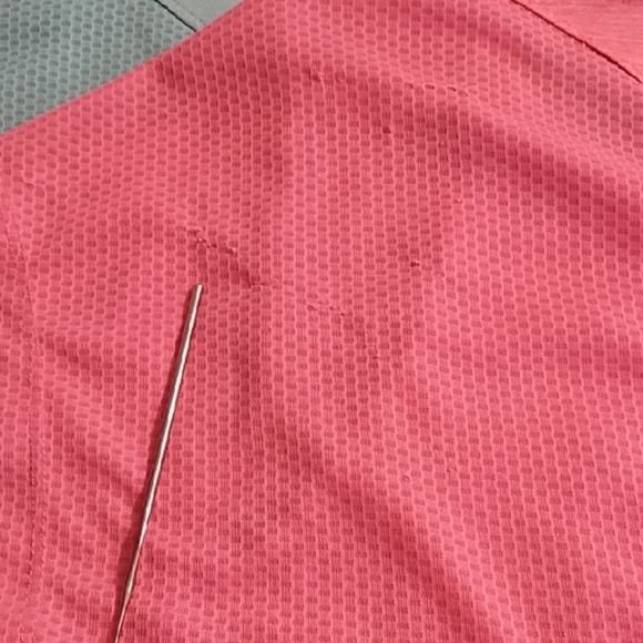 2 Avia Pink and Green Fitted Short Sleeve Work out Athleisure Tee Shirts - Picture 10 of 16